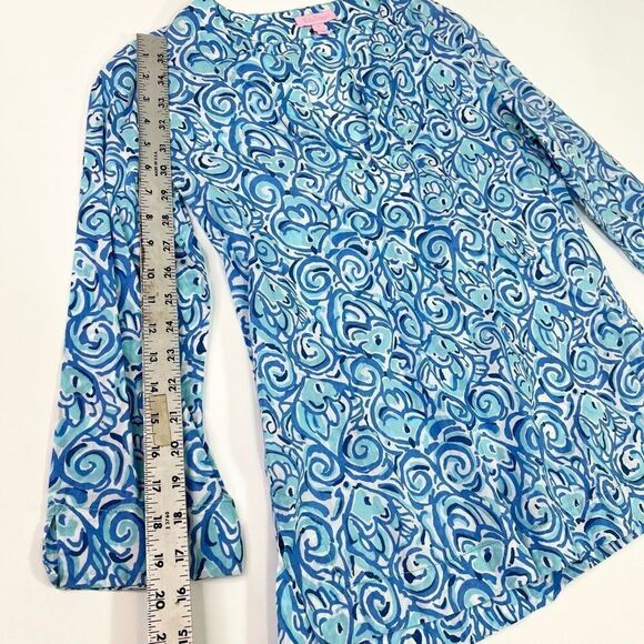 Lilly Pulitzer Amelia Island Tunic Top Womens Blue Small Abstract Split V-neck - Picture 7 of 11